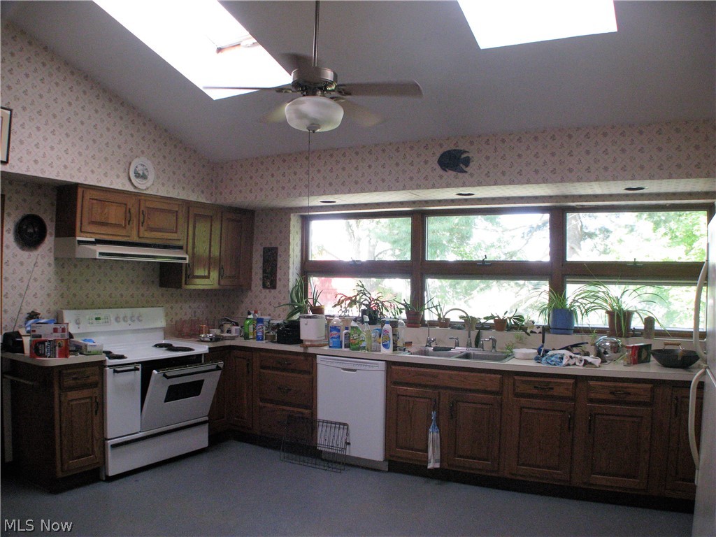 7490 Noble Road Windsor, OH 44099 - Photo 14 of 30