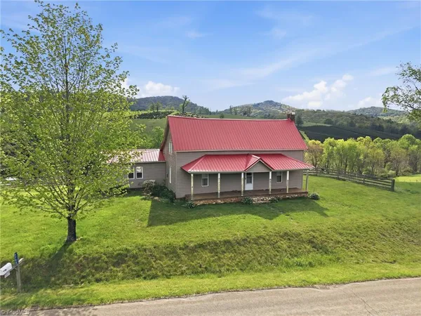 $274,900 | 4793 Cheek Mountain Road, Laurel Springs, NC 28644
