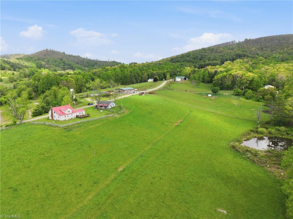 4793 Cheek Mountain Road Laurel Springs, NC 28644 - Photo 16 of 42