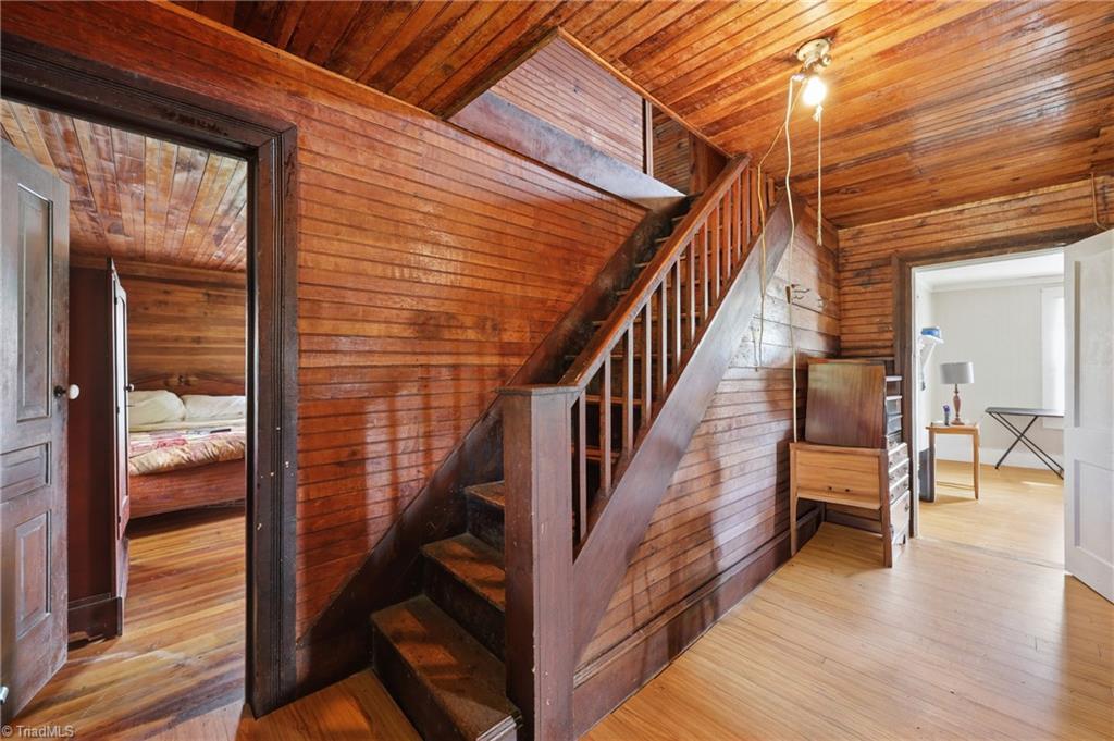4793 Cheek Mountain Road Laurel Springs, NC 28644 - Photo 4 of 42