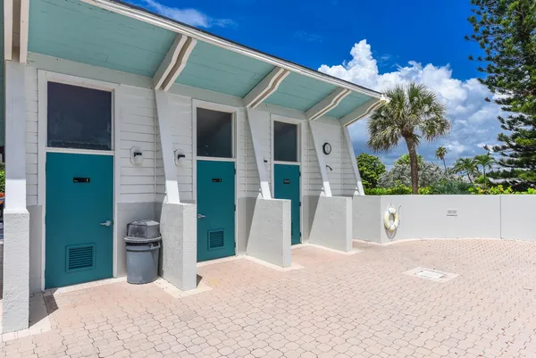 $299,500 | 1357 Northeast Ocean Boulevard, Unit 317, Jensen Beach, FL 34957