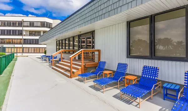 $299,500 | 1357 Northeast Ocean Boulevard, Unit 317, Jensen Beach, FL 34957