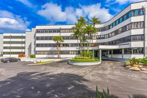 $299,500 | 1357 Northeast Ocean Boulevard, Unit 317, Jensen Beach, FL 34957
