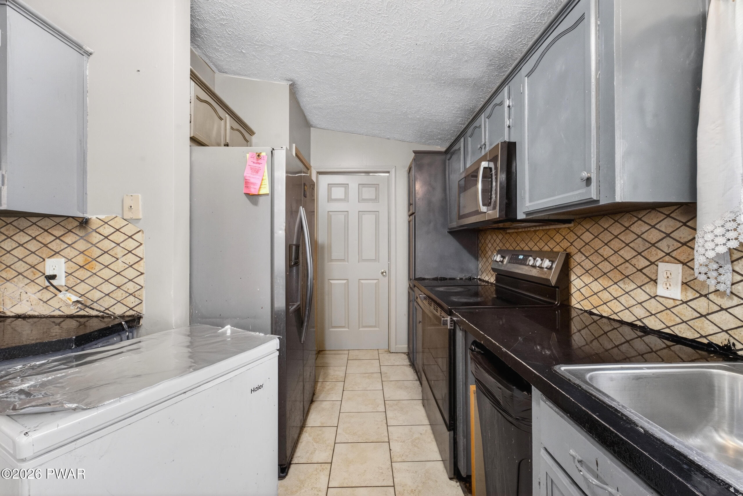 4141 Hickory Road Tobyhanna, PA 18466 - Photo 10 of 43 DSC08897