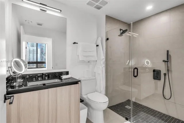 a view of entryway and hall