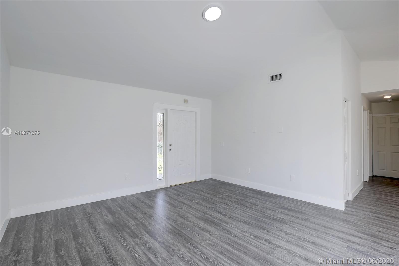 20933 Southwest 124th Ave Road Miami, FL 33177 - Photo 4 of 40 Gallery Image 4