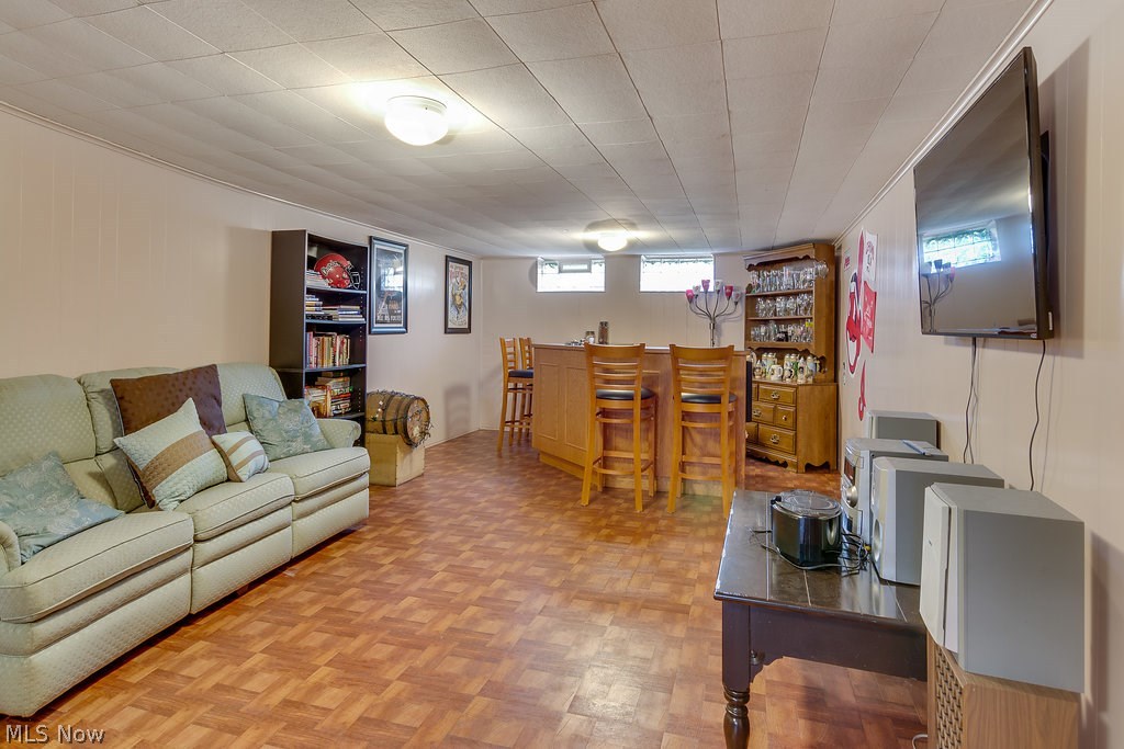 1145 Homestead Road Cleveland, OH 44121 - Photo 6 of 22