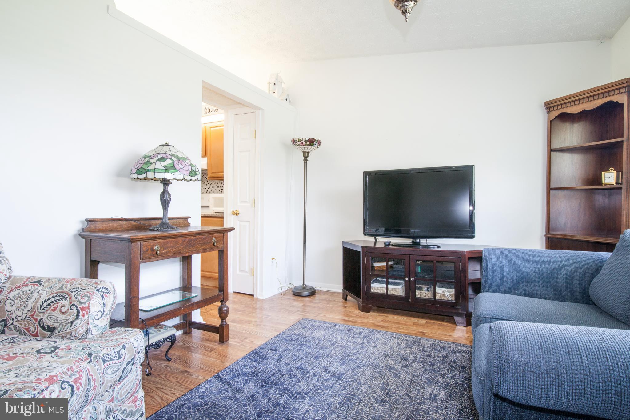 124 Haverhill Road Joppa, MD 21085 - Photo 6 of 23 Living Room
