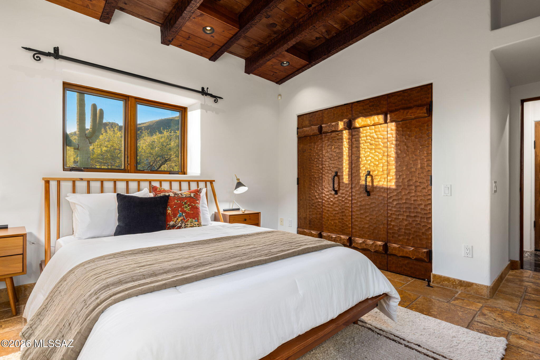 6550 North Rattlesnake Canyon Road Tucson, AZ 85750 - Photo 29 of 51 Guest Bedroom Main House