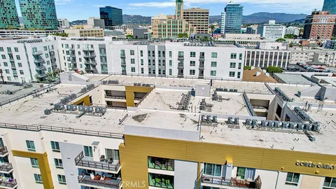 $779,000 | 2939 Leeward Avenue, Unit 516, Los Angeles, CA 90005