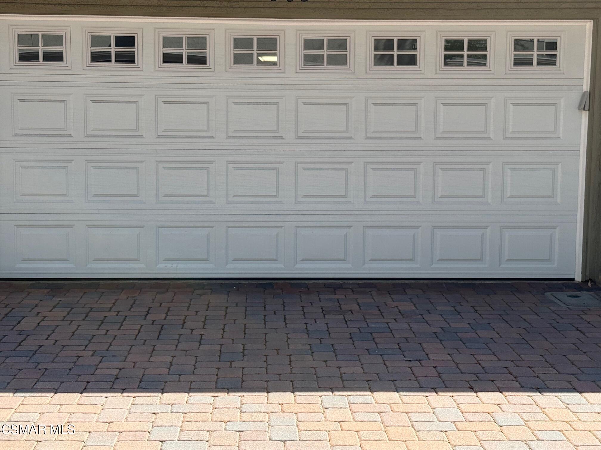 924 Thistlegate Road Oak Park, CA 91377 - Photo 19 of 20 a black white wall with door