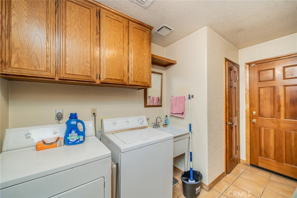 5131 Cygnet Road, Unit AB Phelan, CA 92371 - Photo 18 of 74