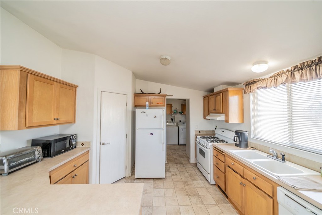 5131 Cygnet Road, Unit AB Phelan, CA 92371 - Photo 47 of 74