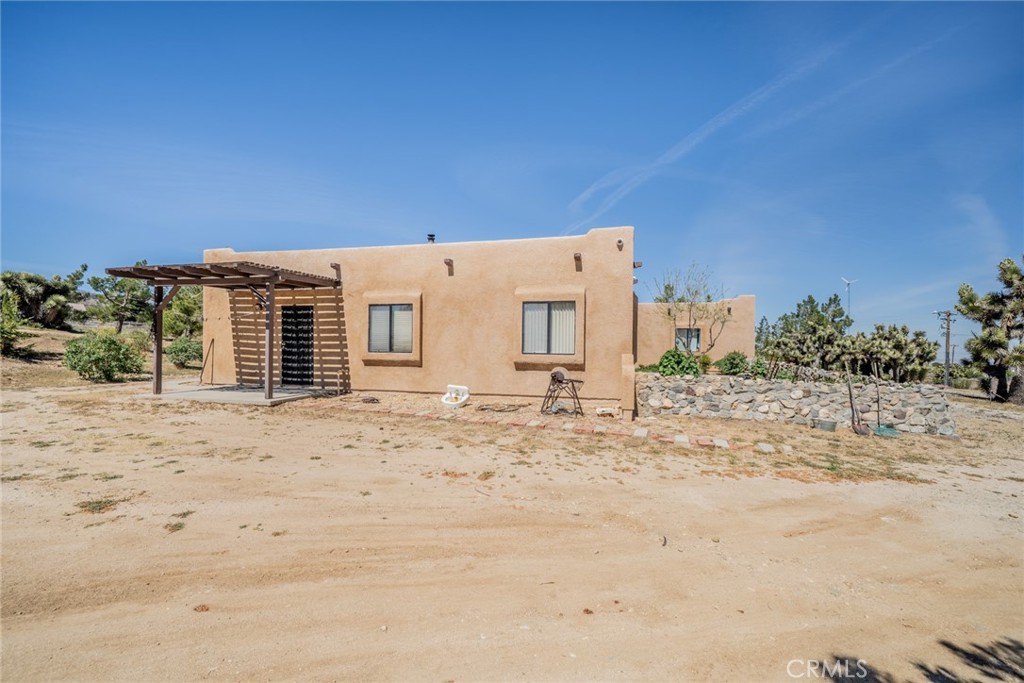 5131 Cygnet Road, Unit AB Phelan, CA 92371 - Photo 8 of 74