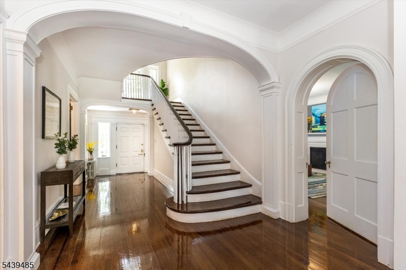 263 Tillou Road South Orange, NJ 07079 - Photo 4 of 41