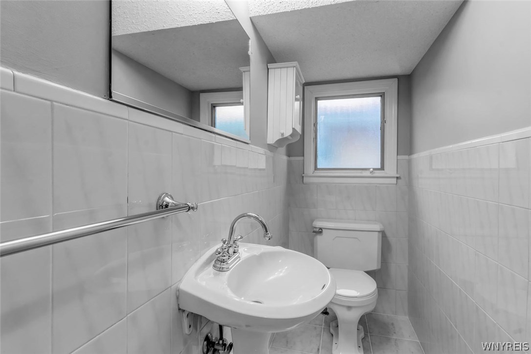 678 Mapleview Road Cheektowaga, NY 14225 - Photo 17 of 27