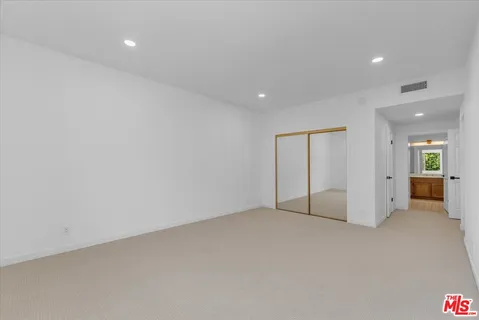 $899,000 | 10465 Eastborne Avenue, Unit 206, Los Angeles, CA 90024