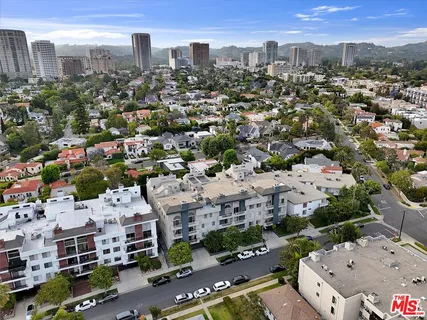 $899,000 | 10465 Eastborne Avenue, Unit 206, Los Angeles, CA 90024