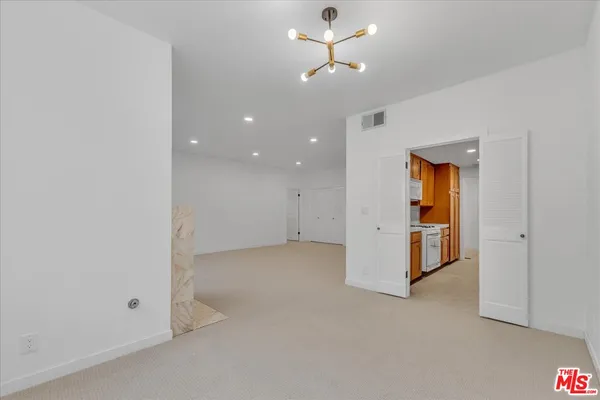 $939,000 | 10465 Eastborne Avenue, Unit 206, Los Angeles, CA 90024