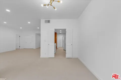 $989,000 | 10465 Eastborne Avenue, Unit 206, Los Angeles, CA 90024