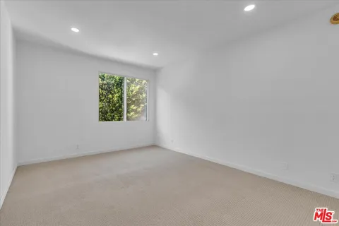 $989,000 | 10465 Eastborne Avenue, Unit 206, Los Angeles, CA 90024