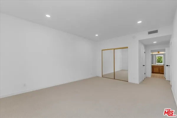 $939,000 | 10465 Eastborne Avenue, Unit 206, Los Angeles, CA 90024