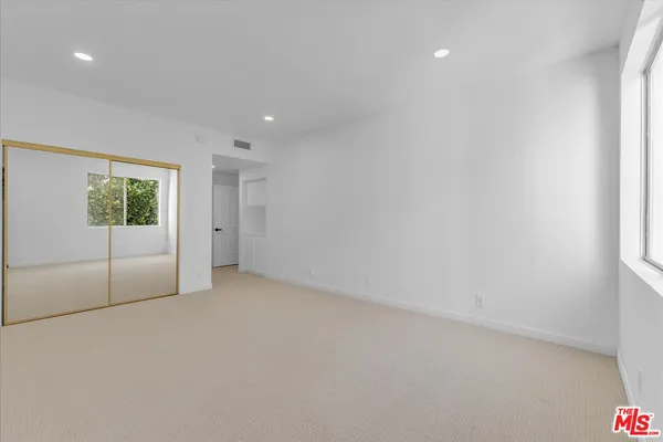 $939,000 | 10465 Eastborne Avenue, Unit 206, Los Angeles, CA 90024