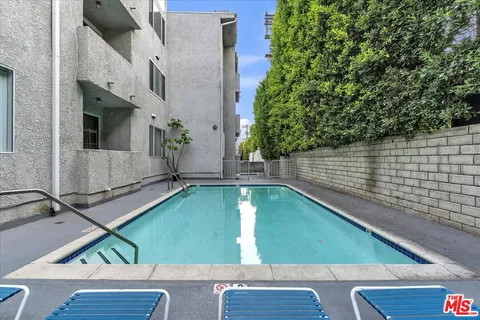 $899,000 | 10465 Eastborne Avenue, Unit 206, Los Angeles, CA 90024