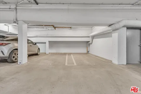 $989,000 | 10465 Eastborne Avenue, Unit 206, Los Angeles, CA 90024