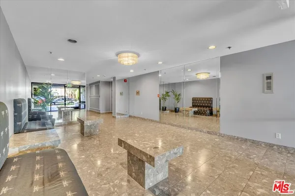 $939,000 | 10465 Eastborne Avenue, Unit 206, Los Angeles, CA 90024