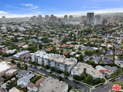 $899,000 | 10465 Eastborne Avenue, Unit 206, Los Angeles, CA 90024