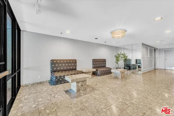 $939,000 | 10465 Eastborne Avenue, Unit 206, Los Angeles, CA 90024