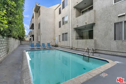 $989,000 | 10465 Eastborne Avenue, Unit 206, Los Angeles, CA 90024