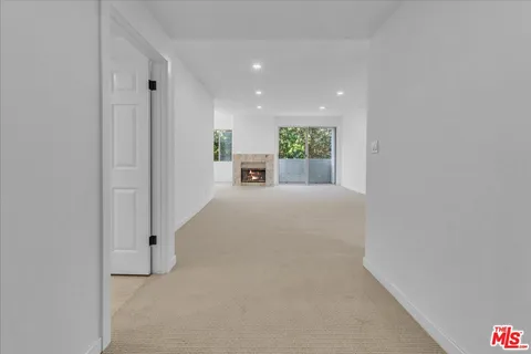 $989,000 | 10465 Eastborne Avenue, Unit 206, Los Angeles, CA 90024