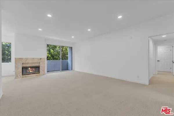$939,000 | 10465 Eastborne Avenue, Unit 206, Los Angeles, CA 90024