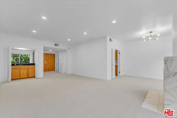 $939,000 | 10465 Eastborne Avenue, Unit 206, Los Angeles, CA 90024