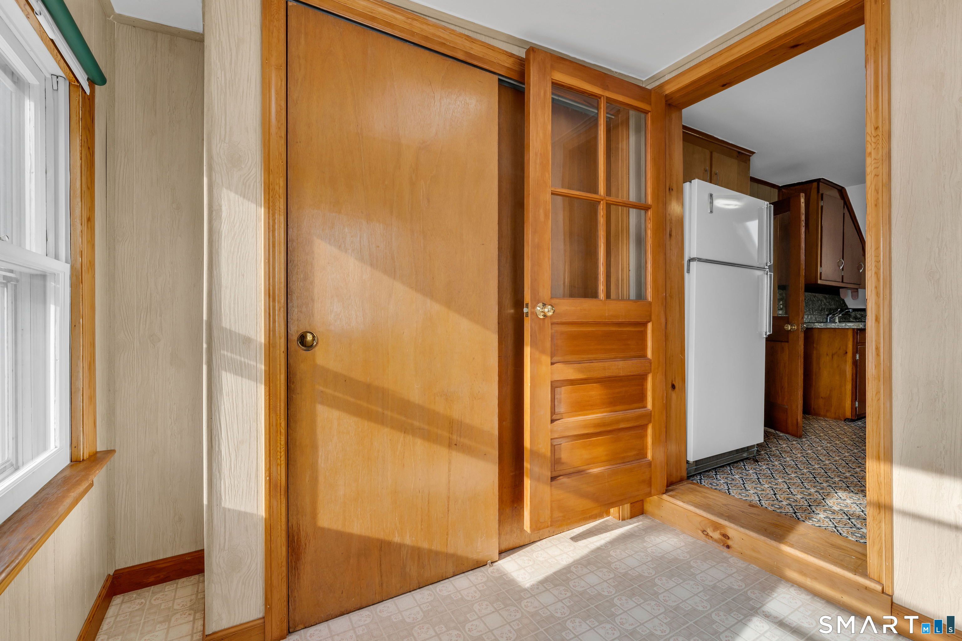 25 Rose Hill Road Branford, CT 06405 - Photo 17 of 40 Unit 2 Foyer