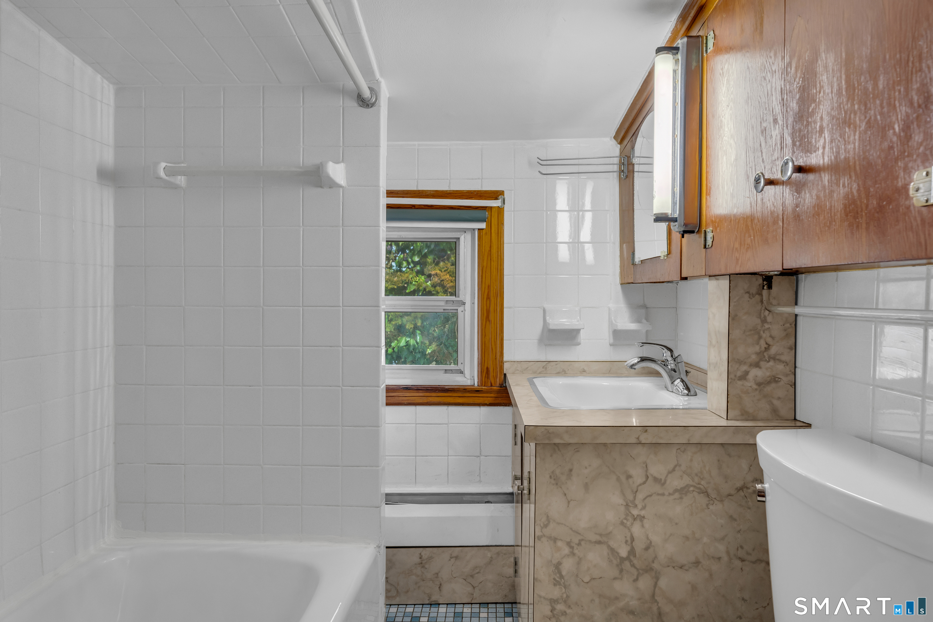 25 Rose Hill Road Branford, CT 06405 - Photo 26 of 40 Full bath