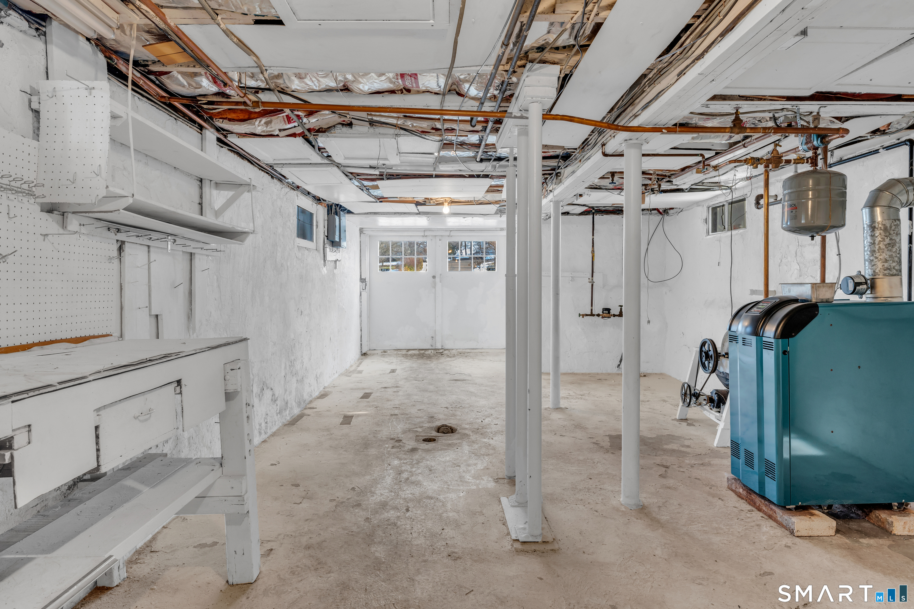 25 Rose Hill Road Branford, CT 06405 - Photo 32 of 40 Walkout to driveway