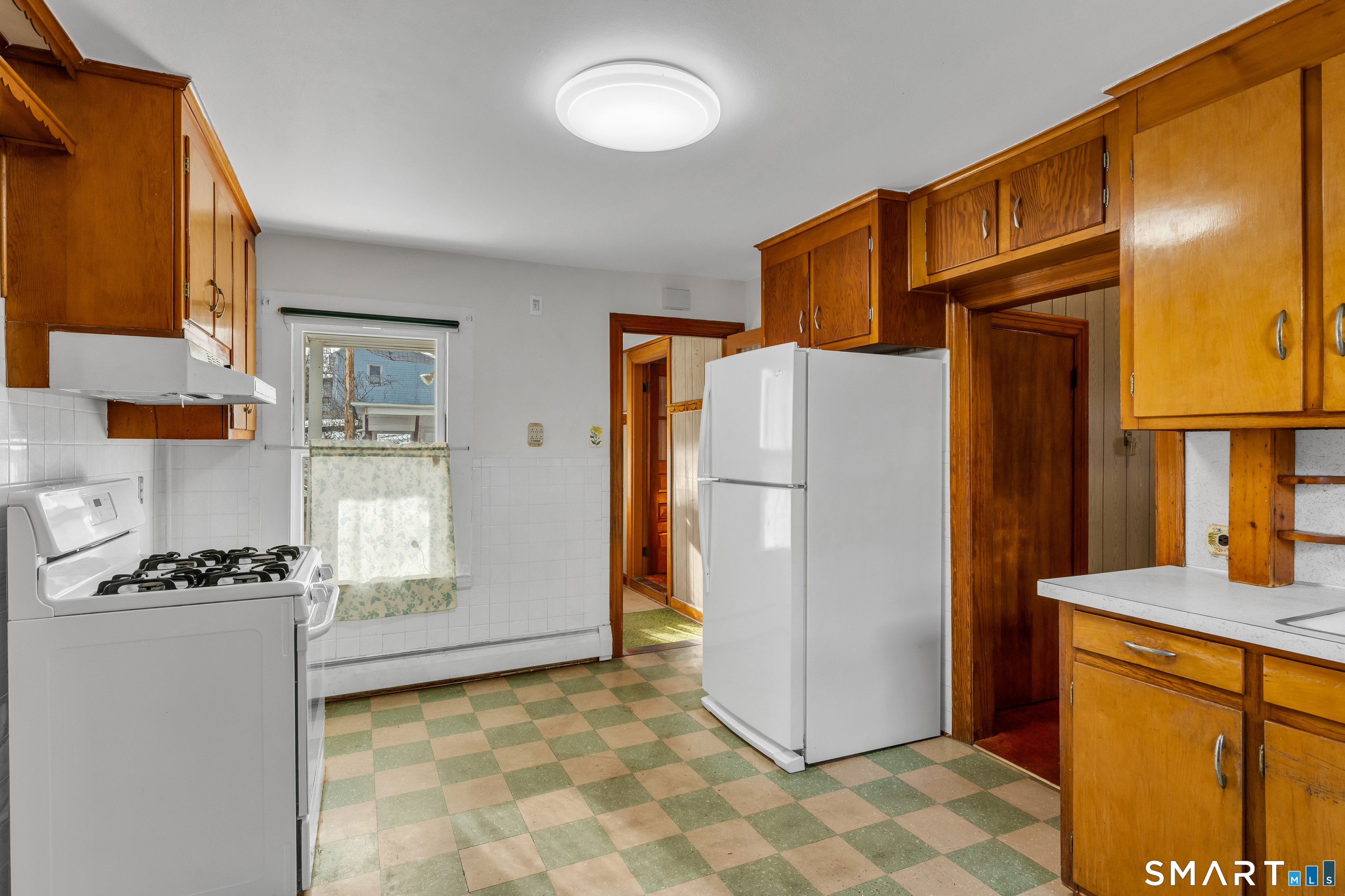 25 Rose Hill Road Branford, CT 06405 - Photo 5 of 40