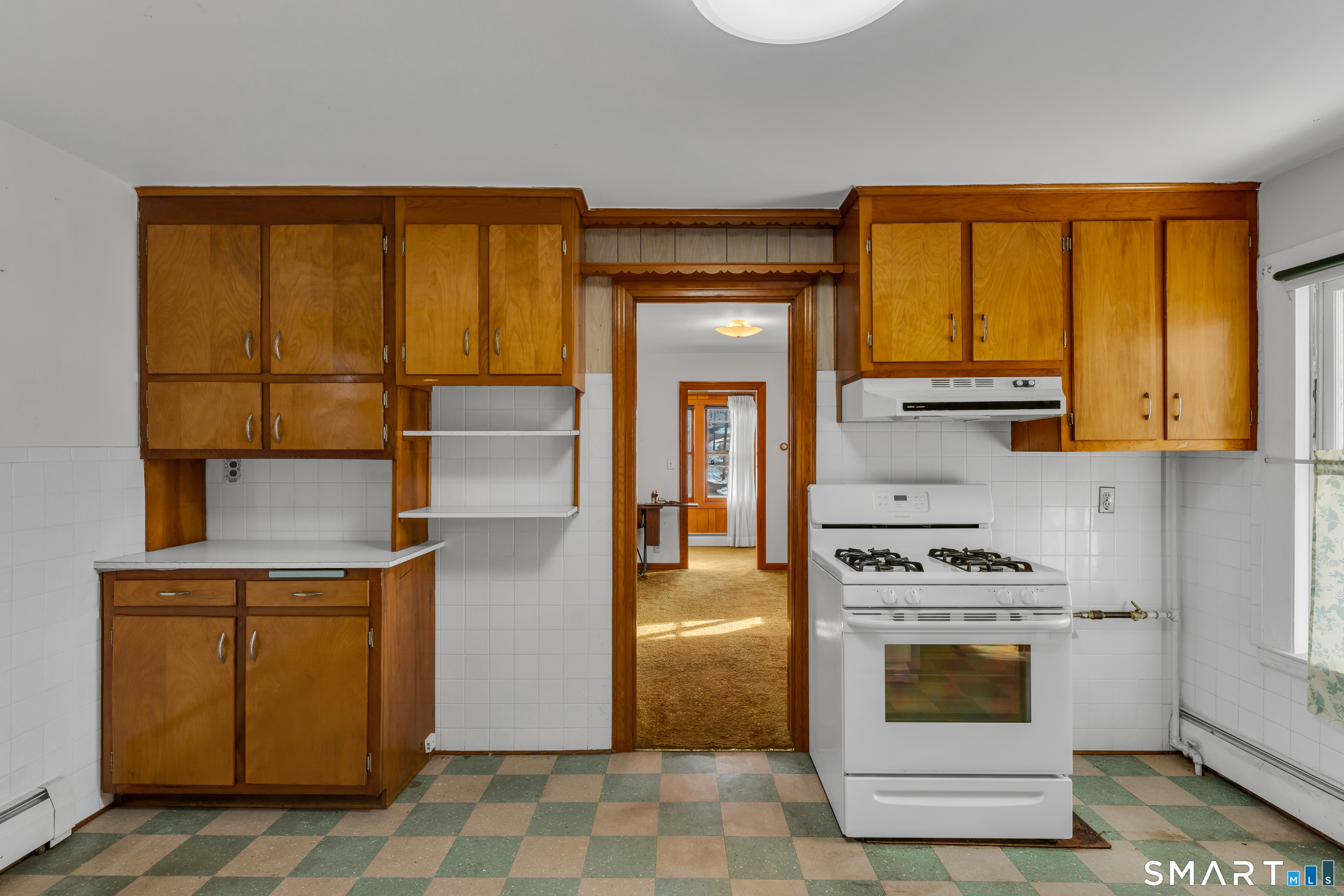 25 Rose Hill Road Branford, CT 06405 - Photo 6 of 40