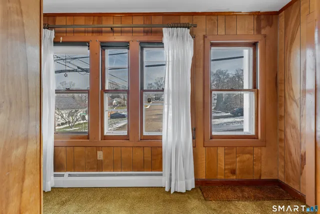 $295,000 | 25 Rose Hill Road, Branford, CT 06405