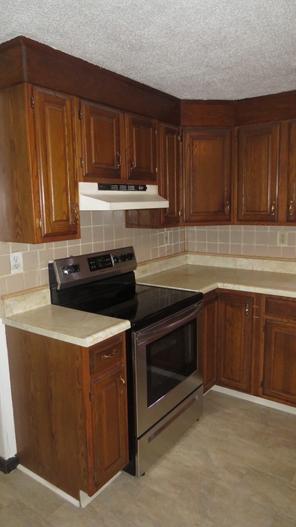 235 Devils Lane Warren, MA 01010 - Photo 13 of 30 Gallery Image 13