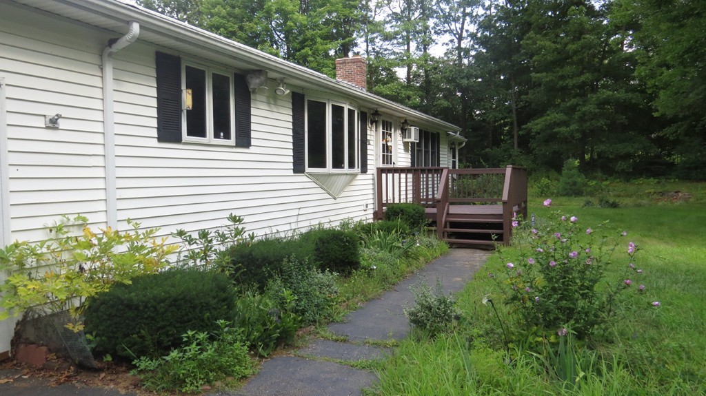 235 Devils Lane Warren, MA 01010 - Photo 4 of 30 Gallery Image 4