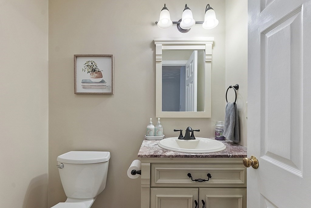 2 Oak Ridge Drive, Unit 3 Maynard, MA 01754 - Photo 14 of 39 Gallery Image 14