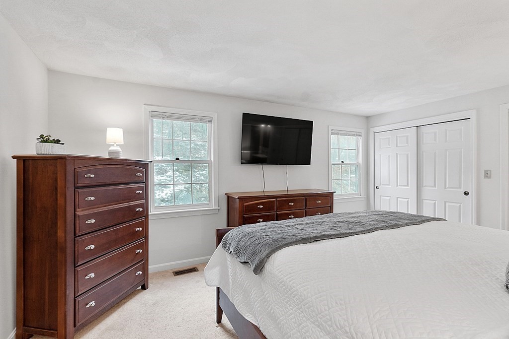 2 Oak Ridge Drive, Unit 3 Maynard, MA 01754 - Photo 18 of 39 Gallery Image 18