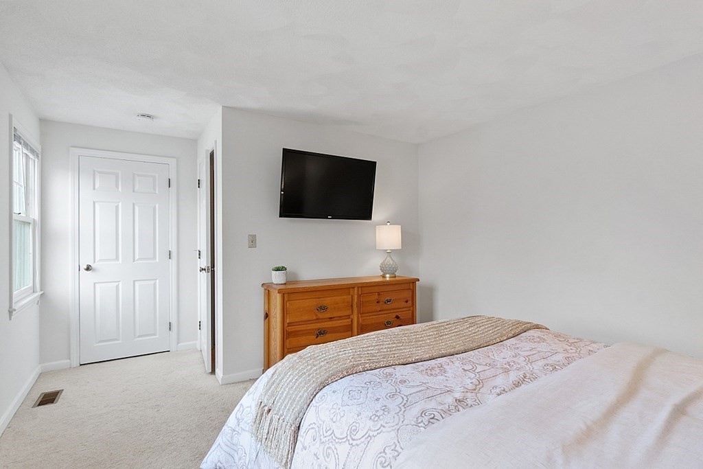 2 Oak Ridge Drive, Unit 3 Maynard, MA 01754 - Photo 23 of 39 Gallery Image 23