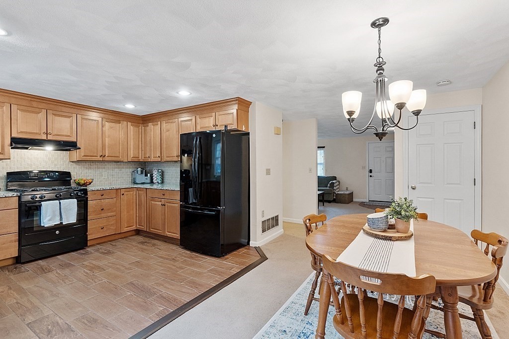 2 Oak Ridge Drive, Unit 3 Maynard, MA 01754 - Photo 8 of 39 Gallery Image 8