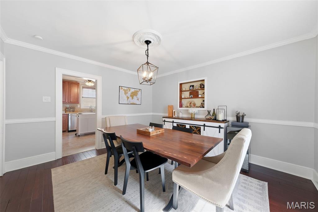 1106 North Rock Hill Road St. Louis, MO 63119 - Photo 9 of 35