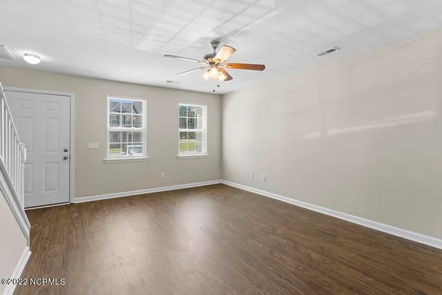 $1,275 | 100 Virginia's Landing Court, Richlands, NC 28574